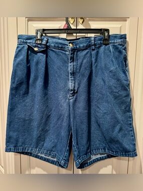 Men’s Nautica Pleated Denim Shorts - Size 36